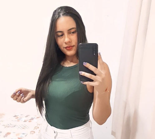 <em>Isabela L.</em>